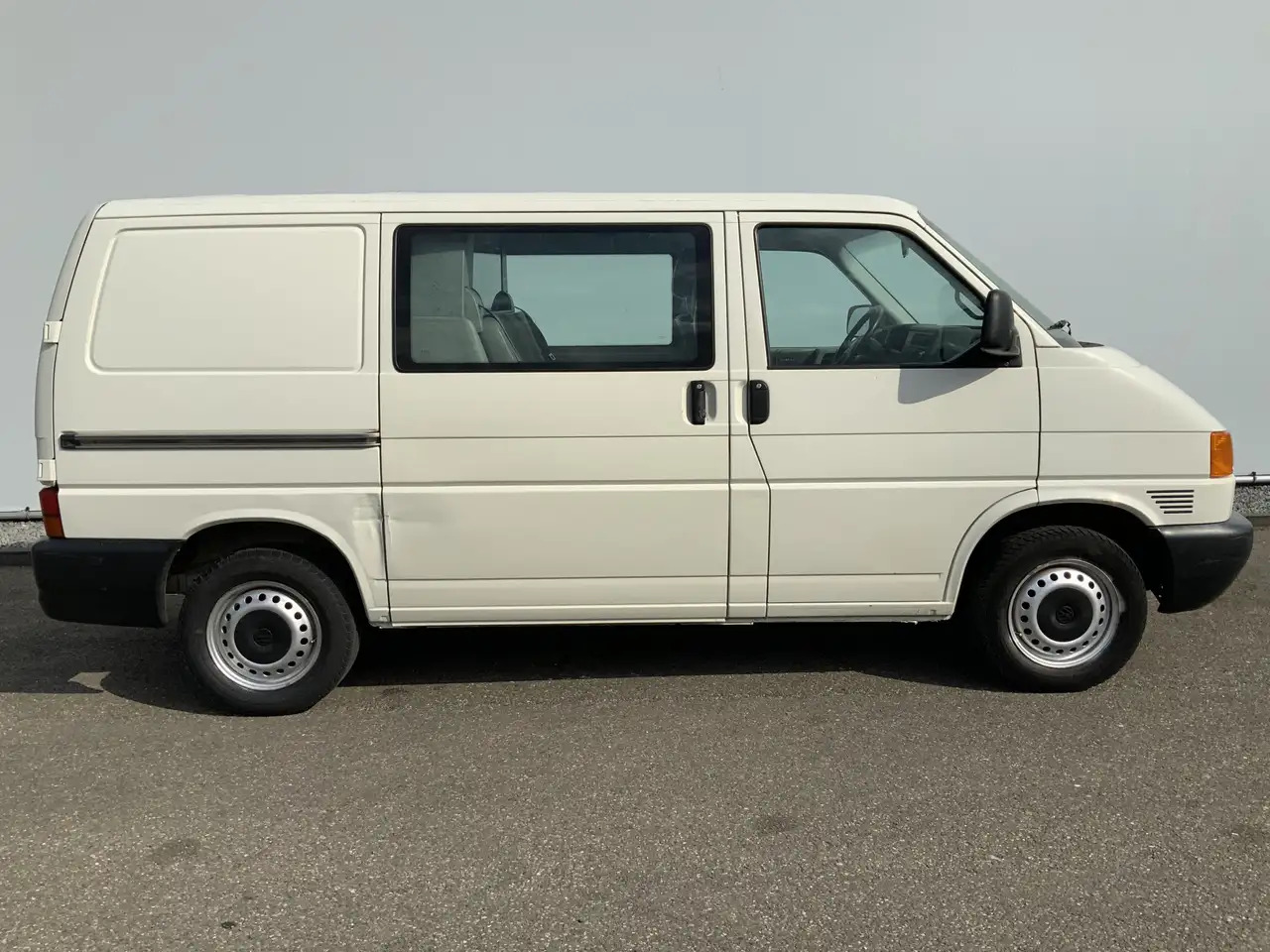 Volkswagen 1.9 TD 292 T800 Dubbel Cab 6 Zits Euro 3 - Combi van: picture 4 Volkswagen 1.9 TD 292 T800 Dubbel Cab 6 Zits Euro 3 - Combi van: picture 4