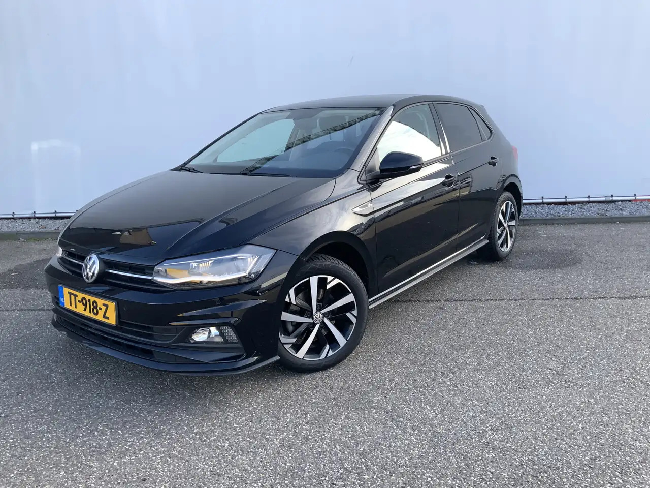 Volkswagen Polo 1.6 TDI Comfortline R.Line Airco Cruise Navi Euro - Hatchback: picture 1 Volkswagen Polo 1.6 TDI Comfortline R.Line Airco Cruise Navi Euro - Hatchback: picture 1