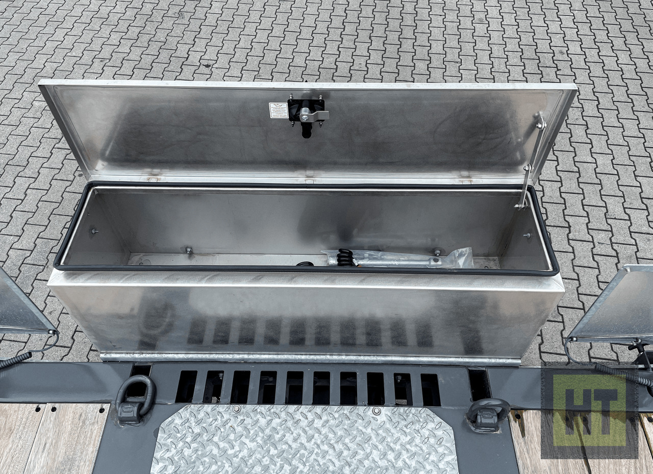 FAYMONVILLE MAX Trailer 3(1+2)-Achs-Anhänger mit hydr. Rampen - Low loader trailer: picture 4 FAYMONVILLE MAX Trailer 3(1+2)-Achs-Anhänger mit hydr. Rampen - Low loader trailer: picture 4
