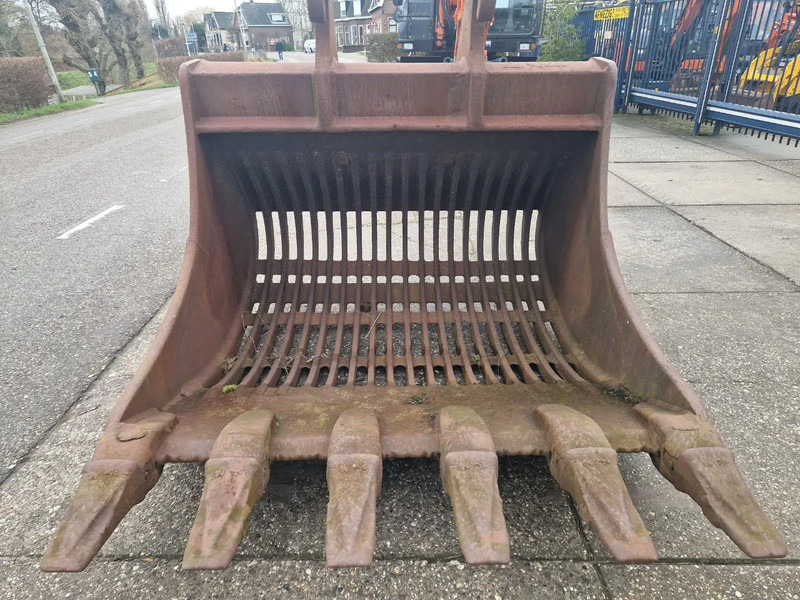 Boforce hardox puinbak CW55 smal in topconditie! - Bucket for Construction machinery: picture 1 Boforce hardox puinbak CW55 smal in topconditie! - Bucket for Construction machinery: picture 1