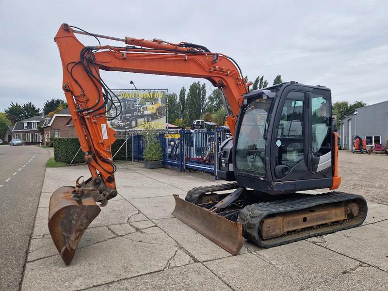 Hitachi ZX85US-5A - Mini excavator: picture 1 Hitachi ZX85US-5A - Mini excavator: picture 1