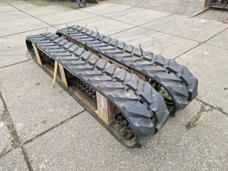 Komatsu nieuwe tracks t.b.v. PC75 tot PC88 - Track for Truck: picture 2 Komatsu nieuwe tracks t.b.v. PC75 tot PC88 - Track for Truck: picture 2