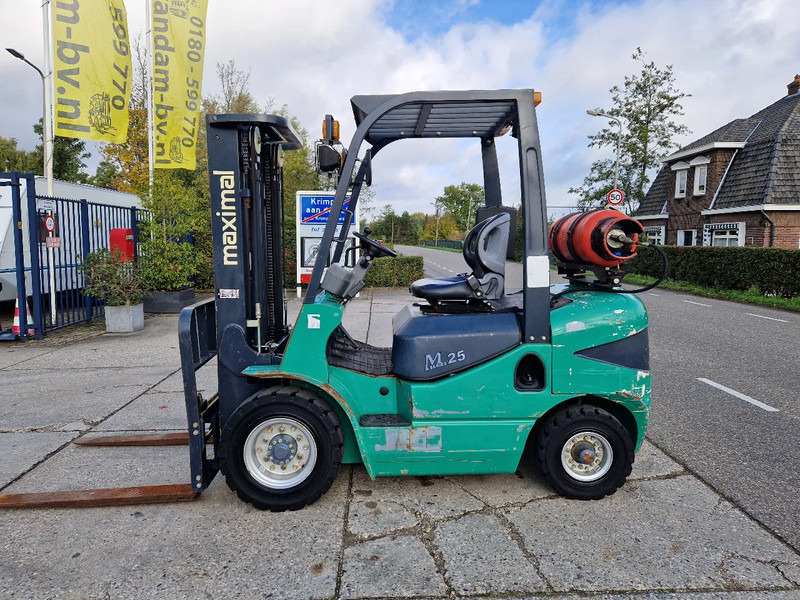Nissan Zhejiang Maximal with 1290 hours 2.5 ton LPG - LPG forklift: picture 1 Nissan Zhejiang Maximal with 1290 hours 2.5 ton LPG - LPG forklift: picture 1