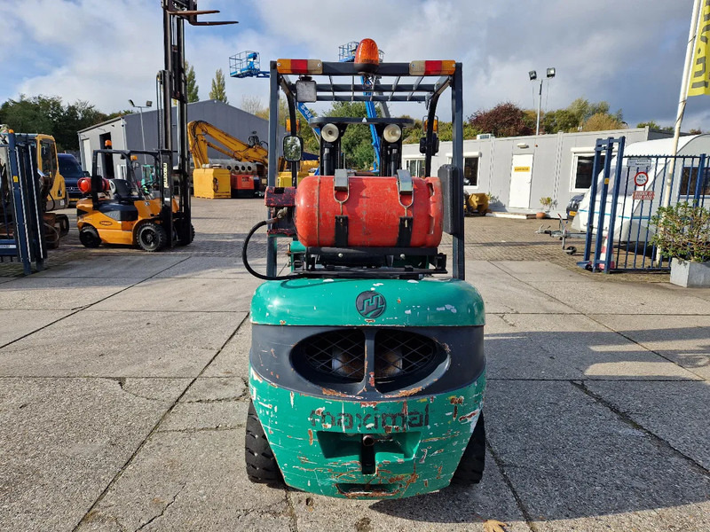 Nissan Zhejiang Maximal with 1290 hours 2.5 ton LPG - LPG forklift: picture 3 Nissan Zhejiang Maximal with 1290 hours 2.5 ton LPG - LPG forklift: picture 3