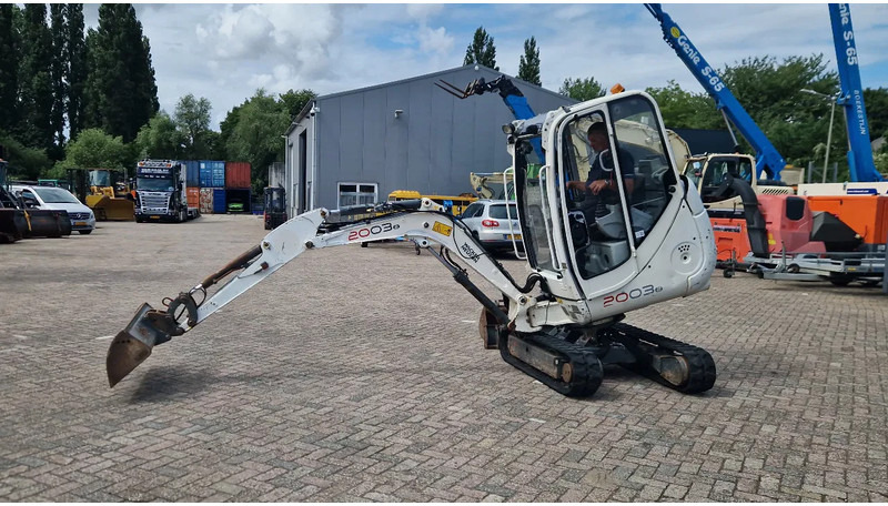 WACKER NEUSON 2003RD met nivelleersysteem - Mini excavator: picture 1 WACKER NEUSON 2003RD met nivelleersysteem - Mini excavator: picture 1