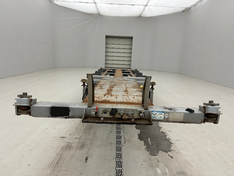 Broshuis Polyvalent skelet ADR 2 x 20-30-40-45 ft* - Container transporter/ Swap body semi-trailer: picture 2 Broshuis Polyvalent skelet ADR 2 x 20-30-40-45 ft* - Container transporter/ Swap body semi-trailer: picture 2