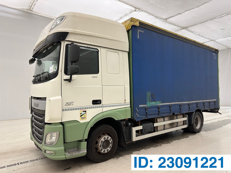 DAF XF 460 Super Space Cab - Curtain side truck: picture 1 DAF XF 460 Super Space Cab - Curtain side truck: picture 1