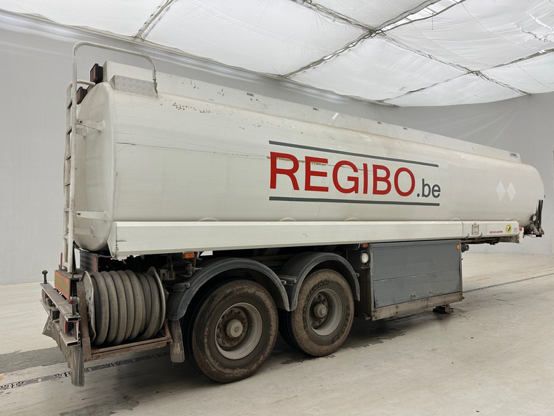 EKW Tank 32000 L - Tanker semi-trailer: picture 5 EKW Tank 32000 L - Tanker semi-trailer: picture 5