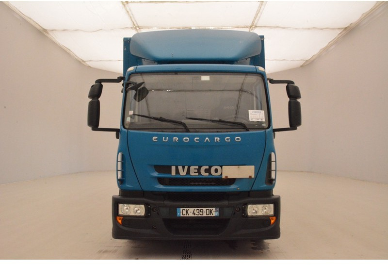 Iveco Eurocargo 120E18 - Box truck: picture 2 Iveco Eurocargo 120E18 - Box truck: picture 2