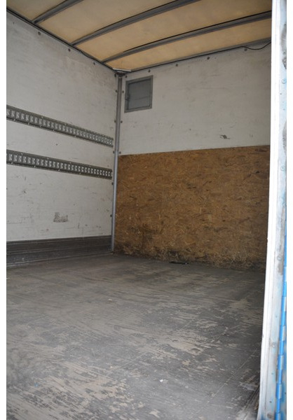 Iveco Eurocargo 120E18 - Box truck: picture 4 Iveco Eurocargo 120E18 - Box truck: picture 4