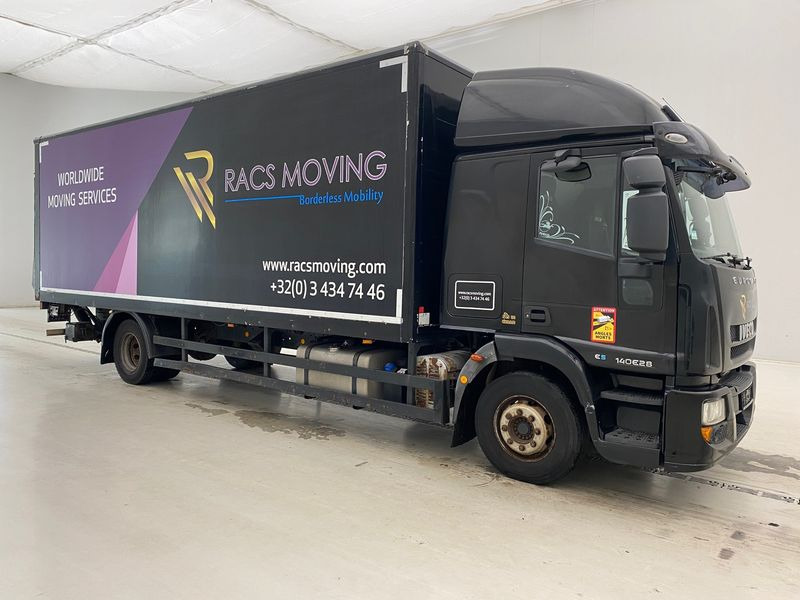 Iveco Eurocargo 140E28 - Box truck: picture 3 Iveco Eurocargo 140E28 - Box truck: picture 3