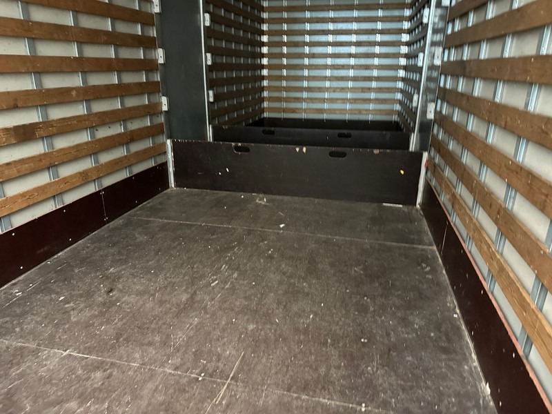 Box truck MAN TGL 12.220: picture 6