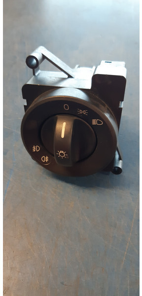 Mercedes-Benz A9435450004 A9435450004 - Dashboard for Truck: picture 1 Mercedes-Benz A9435450004 A9435450004 - Dashboard for Truck: picture 1