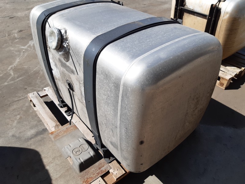 Mercedes-Benz A9604704503 540 li - Fuel tank: picture 3 Mercedes-Benz A9604704503 540 li - Fuel tank: picture 3