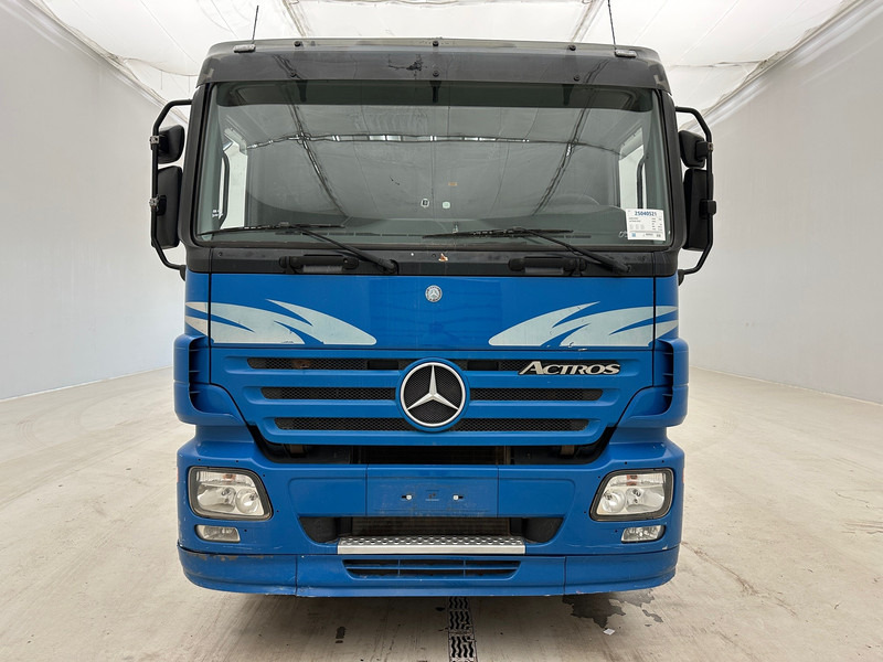 Mercedes-Benz Actros 2532 - 6x2 - Tanker truck: picture 2 Mercedes-Benz Actros 2532 - 6x2 - Tanker truck: picture 2