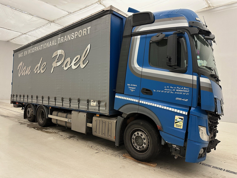 Mercedes-Benz Actros 2642 - 6x2 - Curtain side truck: picture 3 Mercedes-Benz Actros 2642 - 6x2 - Curtain side truck: picture 3