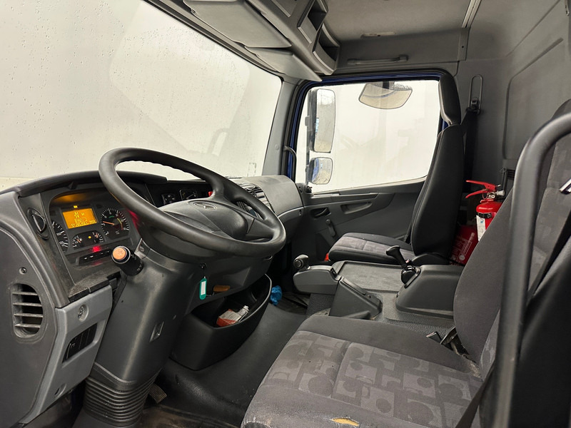 Interior photo 1: Refrigerator truck Mercedes-Benz Atego 818
