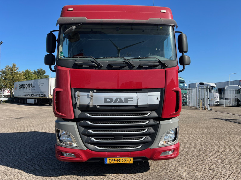 DAF XF106.440 Space Cab - Tractor unit: picture 2 DAF XF106.440 Space Cab - Tractor unit: picture 2