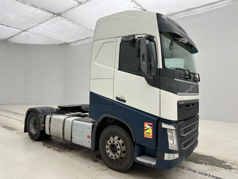 Volvo FH 420 Globetrotter - ADR - Tractor unit: picture 3 Volvo FH 420 Globetrotter - ADR - Tractor unit: picture 3