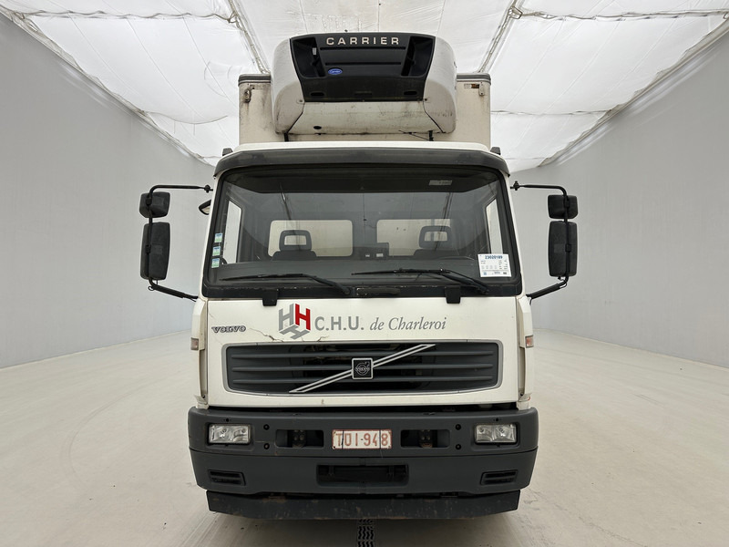Volvo FL 220 - Refrigerator truck: picture 2 Volvo FL 220 - Refrigerator truck: picture 2
