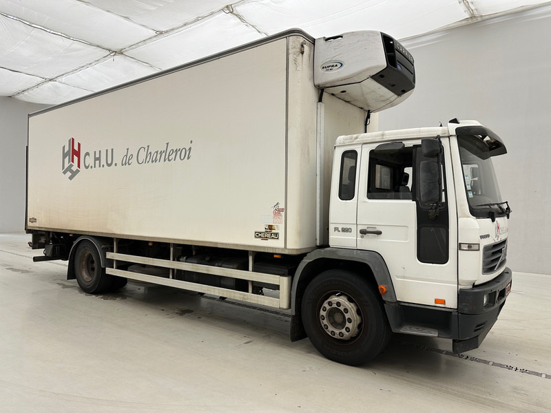 Volvo FL 220 - Refrigerator truck: picture 3 Volvo FL 220 - Refrigerator truck: picture 3