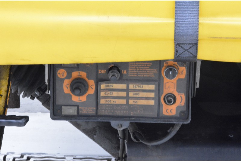 Volvo FL 220* - Curtain side truck: picture 4 Volvo FL 220* - Curtain side truck: picture 4