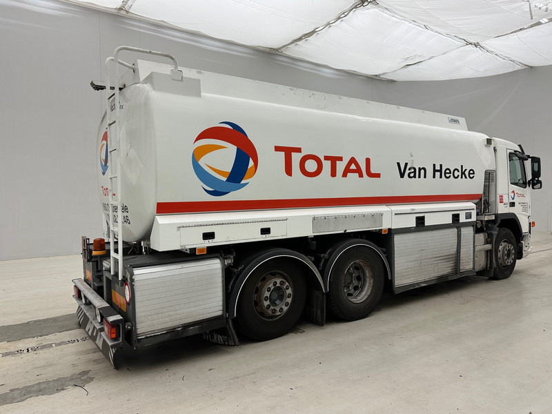 Volvo FM 300 - 6x2 - Tanker truck: picture 4 Volvo FM 300 - 6x2 - Tanker truck: picture 4