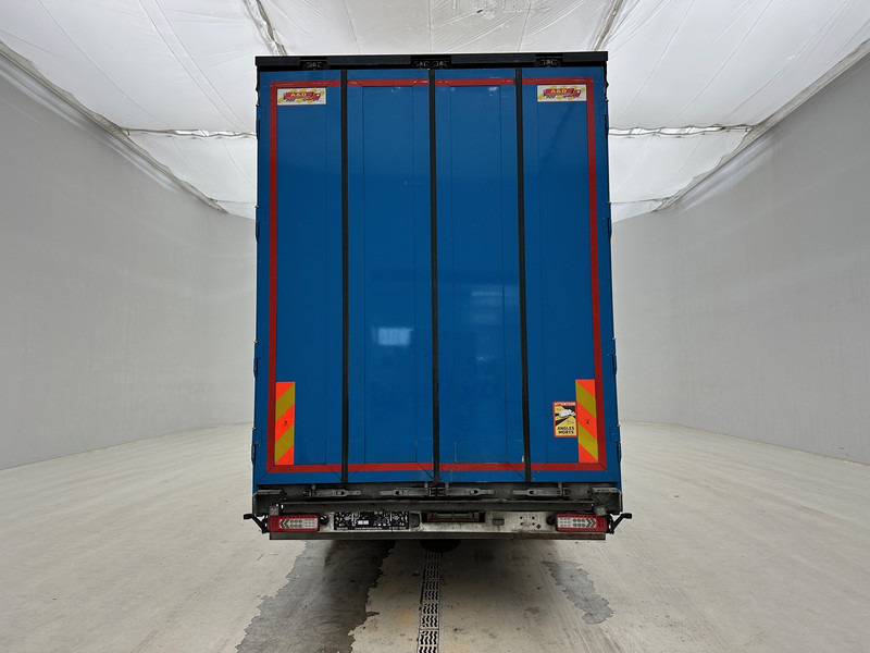 Volvo FM 330 - Curtain side truck: picture 5 Volvo FM 330 - Curtain side truck: picture 5