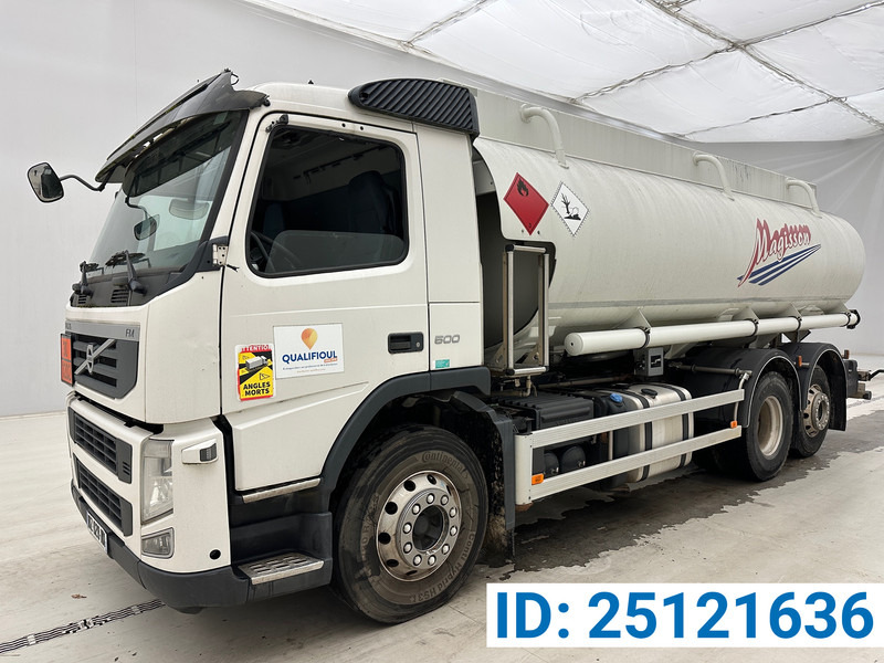 Volvo FM 500 - 6x2 - Tanker truck: picture 1 Volvo FM 500 - 6x2 - Tanker truck: picture 1
