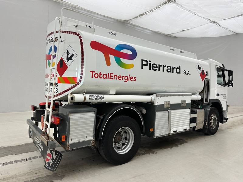 Volvo FM400 - Tanker truck: picture 4 Volvo FM400 - Tanker truck: picture 4