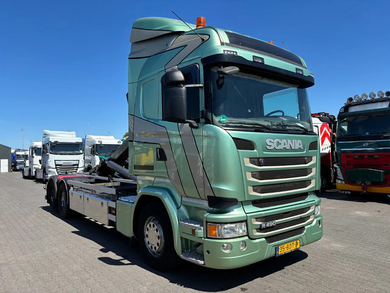 Scania R490 6x2 Euro 6 Retarder VDL Hooklift - Cable system truck: picture 2 Scania R490 6x2 Euro 6 Retarder VDL Hooklift - Cable system truck: picture 2