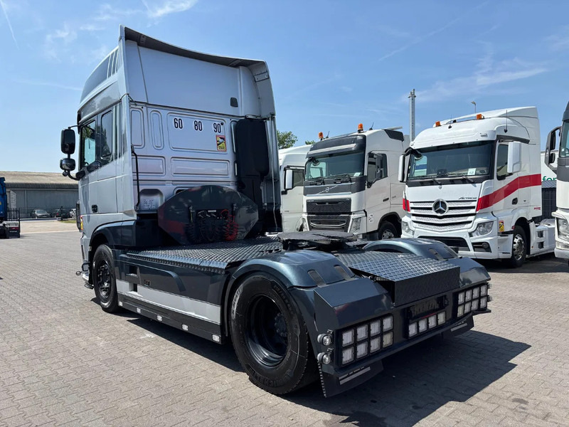 DAF XF 530 Super Spacecab Euro 6 Retarder - Tractor unit: picture 3 DAF XF 530 Super Spacecab Euro 6 Retarder - Tractor unit: picture 3