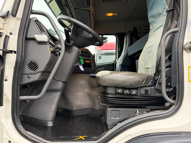 Volvo FMX 450 Euro 5 - Tractor unit: picture 5 Volvo FMX 450 Euro 5 - Tractor unit: picture 5