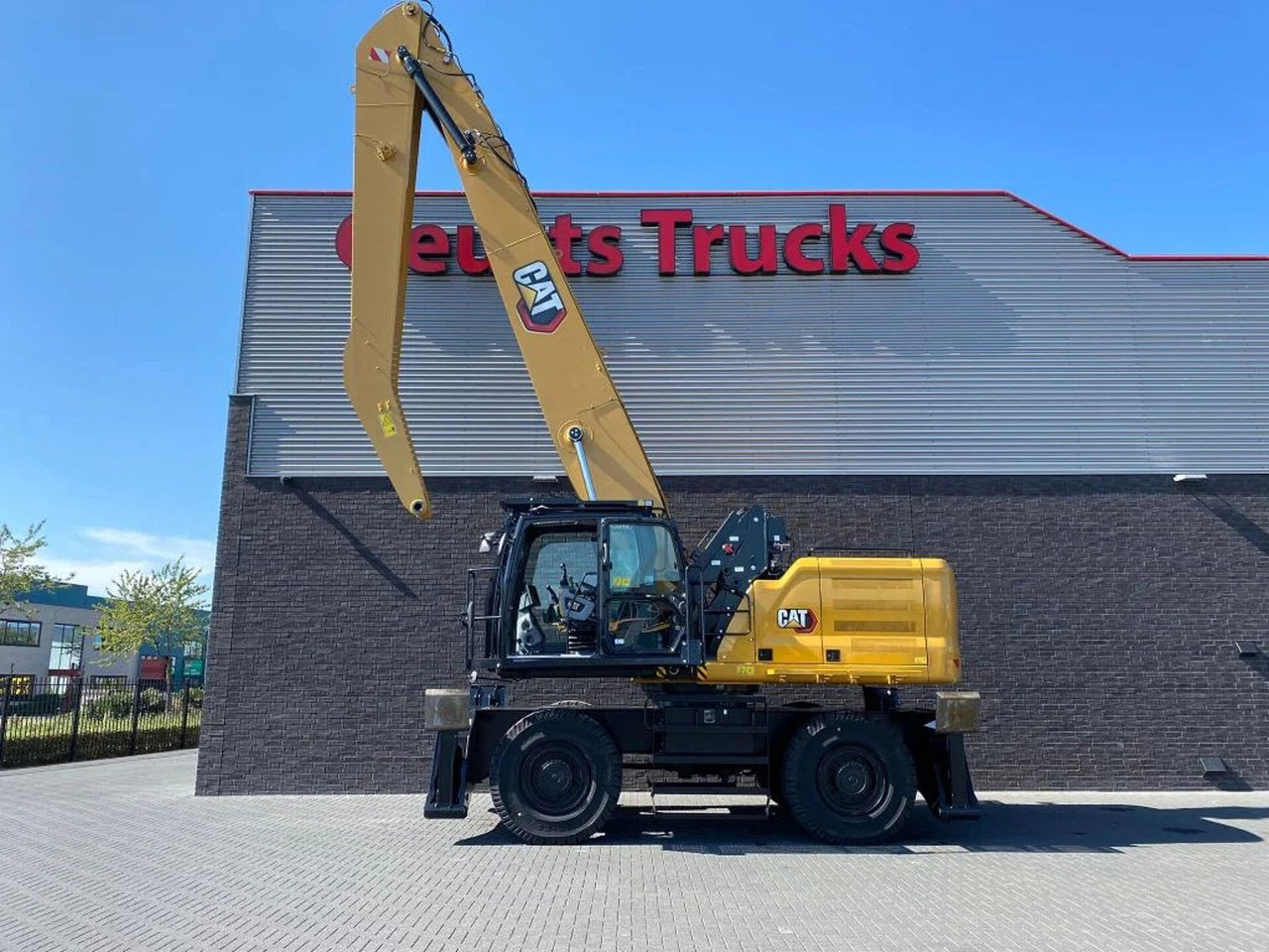CAT MH3040 NEW MATERIAL HANDLER/UMSCHLAGBAGGER/OVERS - Tower crane: picture 3 CAT MH3040 NEW MATERIAL HANDLER/UMSCHLAGBAGGER/OVERS - Tower crane: picture 3