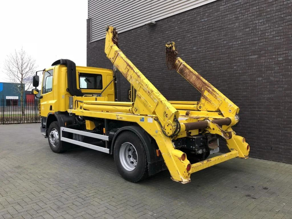 DAF CF 360 4X2 PORTAALARMSYTEEM - Hook lift truck: picture 3 DAF CF 360 4X2 PORTAALARMSYTEEM - Hook lift truck: picture 3
