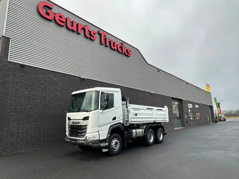 DAF XFC 480 FAT 6X4 + 3 ZIJDIGE KIPPER/TIPPER BORD MATIC - Tipper: picture 2 DAF XFC 480 FAT 6X4 + 3 ZIJDIGE KIPPER/TIPPER BORD MATIC - Tipper: picture 2