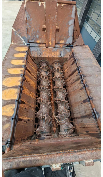 Wood chipper Komptech CRAMBO 6000 MOBILE SLOW-SPEED SHREDDER: picture 14