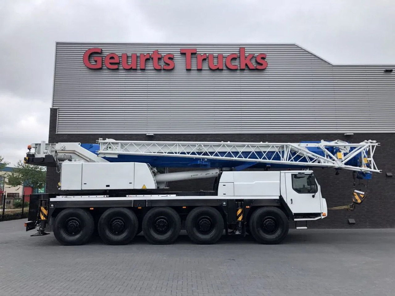 Liebherr LTM 1095 5.1 KRAAN/KRAN/CRANE/GRUA - Tower crane: picture 3 Liebherr LTM 1095 5.1 KRAAN/KRAN/CRANE/GRUA - Tower crane: picture 3