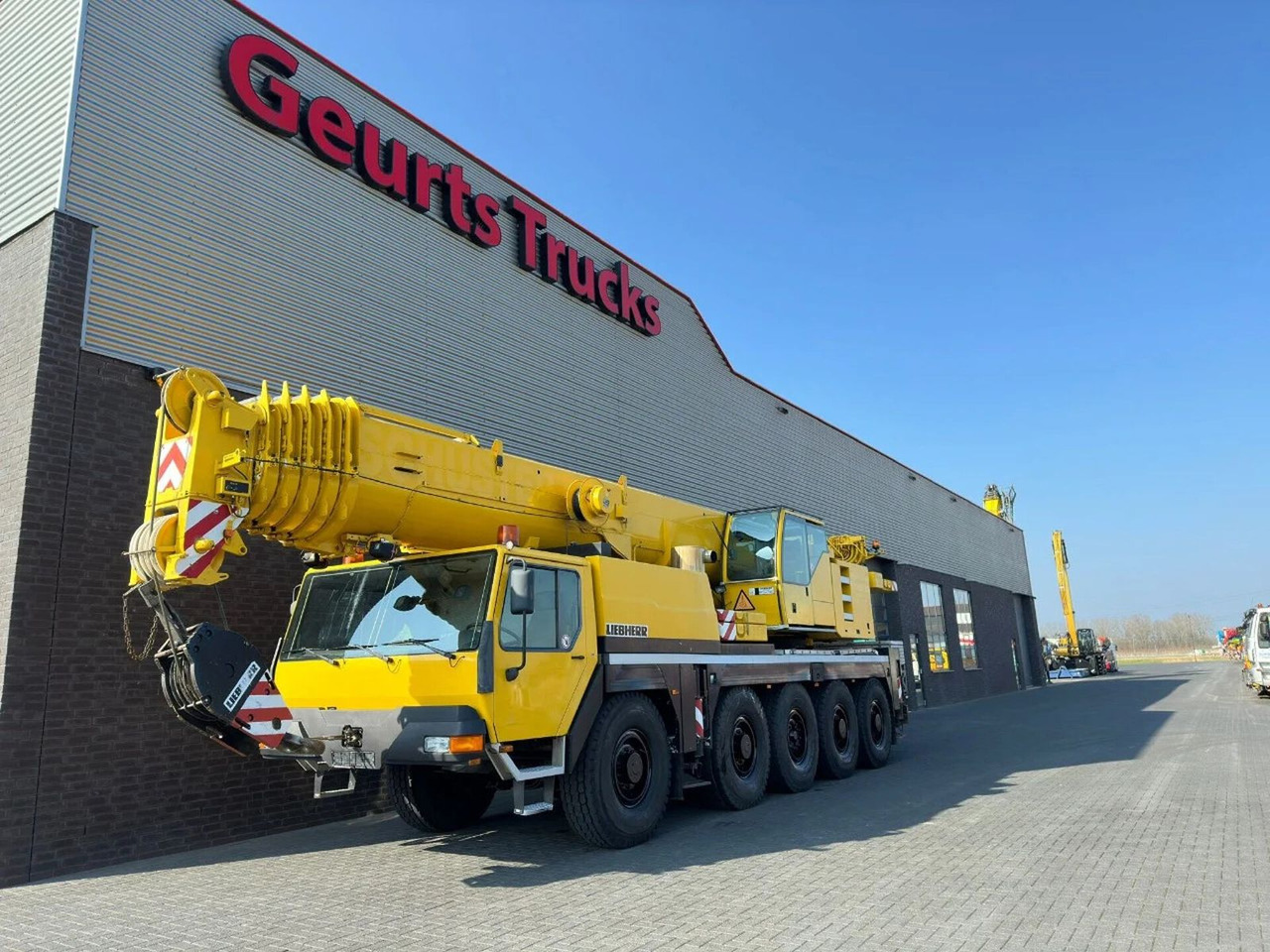 Liebherr LTM 1100/2 KRAAN/KRAN/CRANE/GRUA - Tower crane: picture 2 Liebherr LTM 1100/2 KRAAN/KRAN/CRANE/GRUA - Tower crane: picture 2