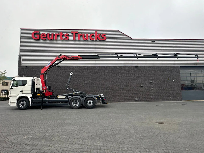 MAN TGS 26.520 6X4H-4 BL NEW MODEL + MEILLER HAAKARMSYSTEEM + HMF 2320 K6-RCS KRAAN/KRAN/CRANE/GRUA - Hook lift truck, Crane truck: picture 1 MAN TGS 26.520 6X4H-4 BL NEW MODEL + MEILLER HAAKARMSYSTEEM + HMF 2320 K6-RCS KRAAN/KRAN/CRANE/GRUA - Hook lift truck, Crane truck: picture 1