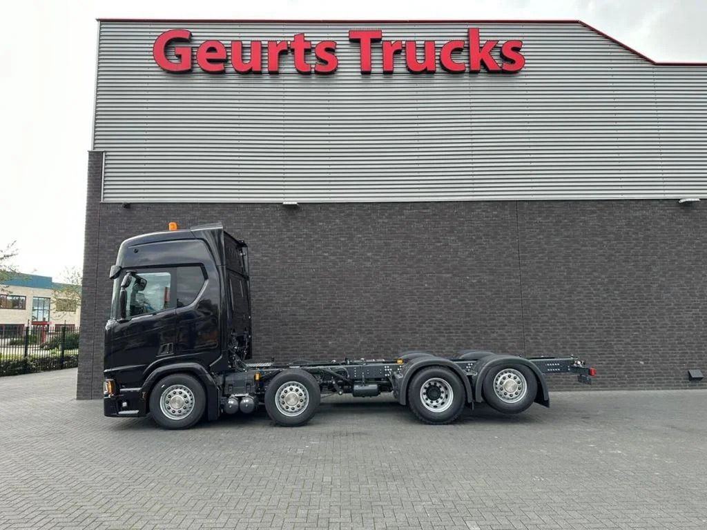 Scania R540 NGS 8X2 CHASSIS NIEUW/NEUE/NEW FULL OPTIONS - Cab chassis truck: picture 1 Scania R540 NGS 8X2 CHASSIS NIEUW/NEUE/NEW FULL OPTIONS - Cab chassis truck: picture 1