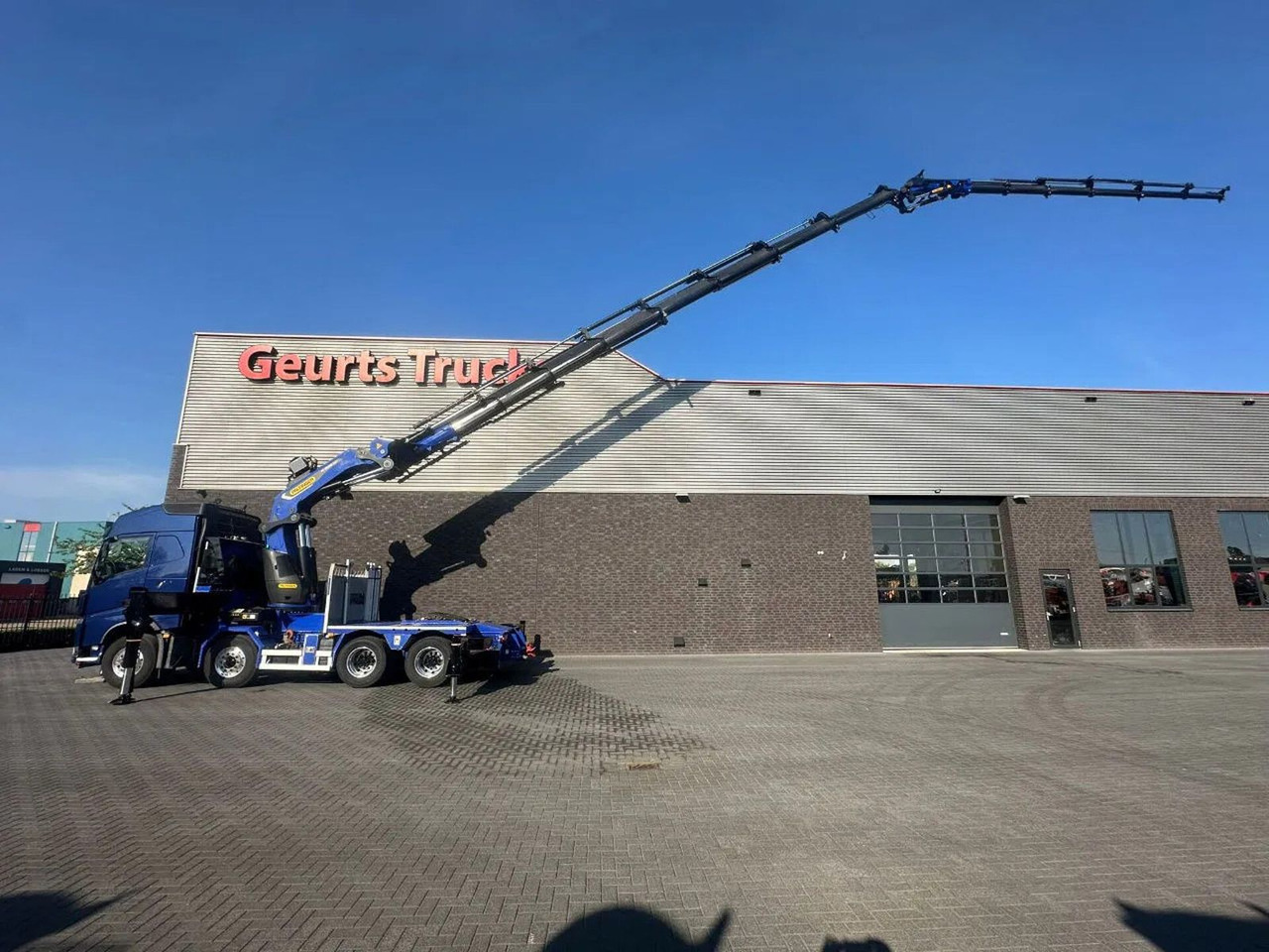 Volvo FH 540 8X4 TREKKER / BAKWAGEN MET PALFINGER PK13 - Crane truck: picture 1 Volvo FH 540 8X4 TREKKER / BAKWAGEN MET PALFINGER PK13 - Crane truck: picture 1