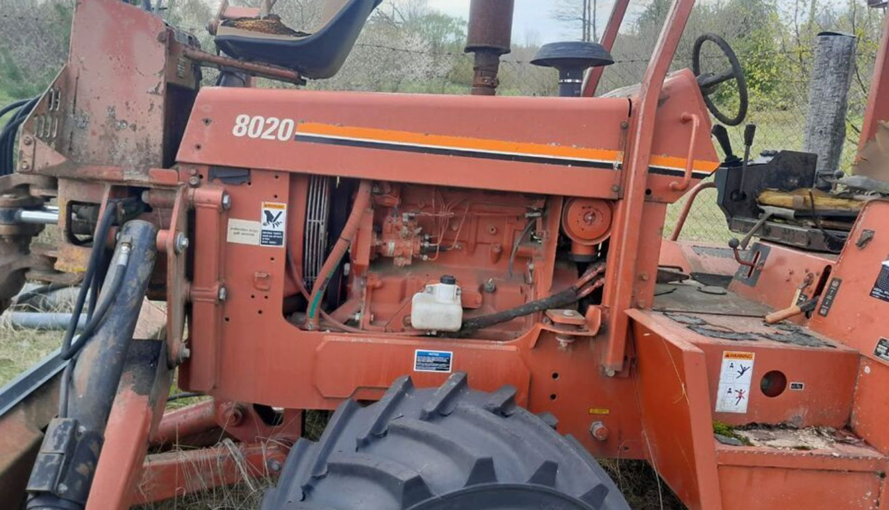 DITCH WITCH 8020 - Trencher: picture 2 DITCH WITCH 8020 - Trencher: picture 2