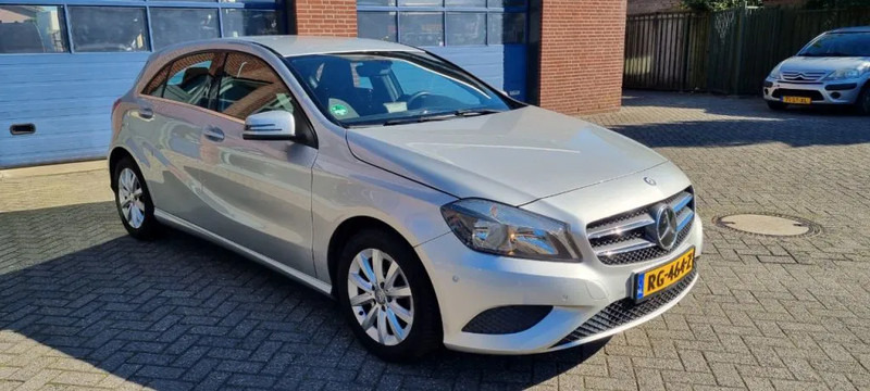 Mercedes-Benz A-Klasse 180 automaat.. 180 automaat - Hatchback: picture 1 Mercedes-Benz A-Klasse 180 automaat.. 180 automaat - Hatchback: picture 1