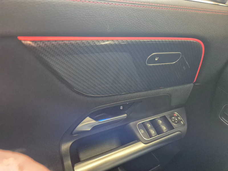 Car Mercedes-Benz GLA 250 E Hybrid AMG line: picture 16