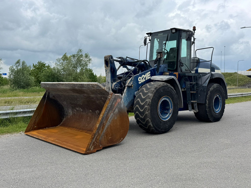 Case 921E - Wheel loader: picture 2 Case 921E - Wheel loader: picture 2