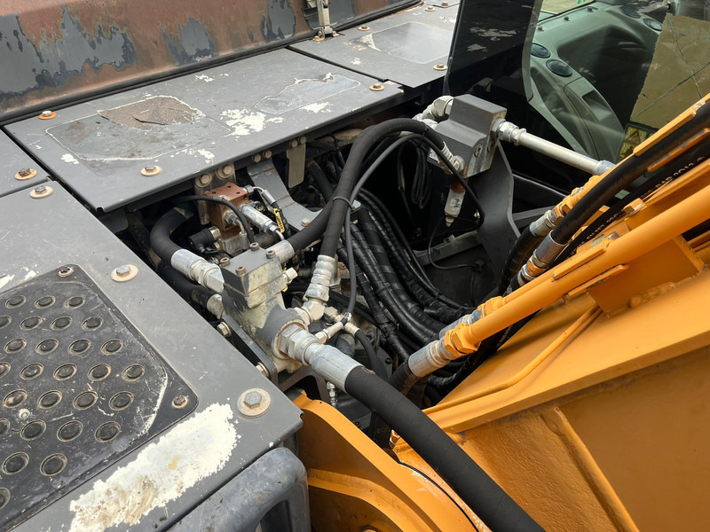 Crawler excavator Case CX250C: picture 19