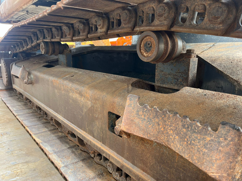 Crawler excavator Case CX250C: picture 12