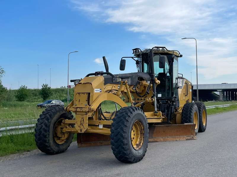 Caterpillar 12M - Grader: picture 2 Caterpillar 12M - Grader: picture 2