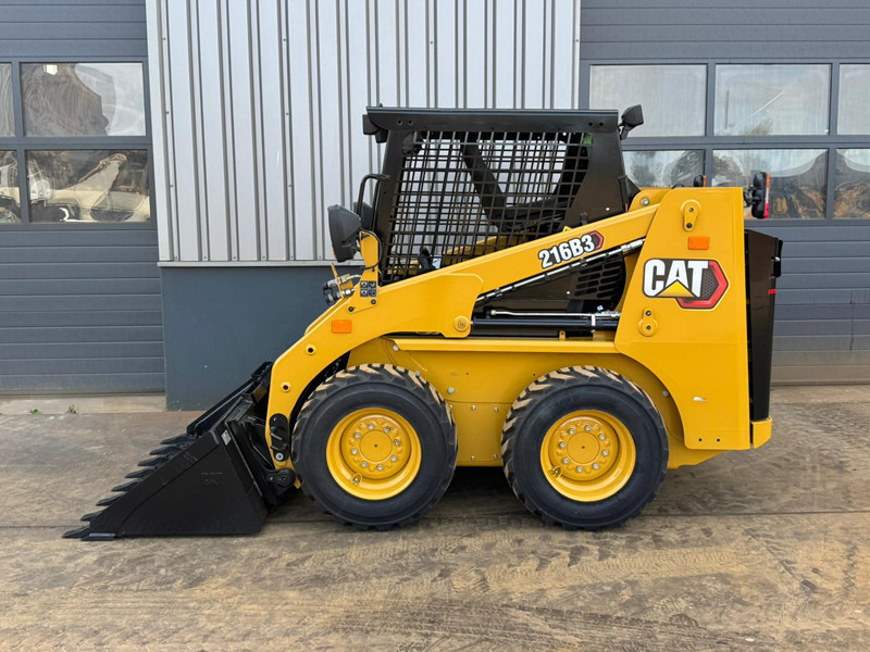 Caterpillar 216B3 - Loader: picture 1 Caterpillar 216B3 - Loader: picture 1